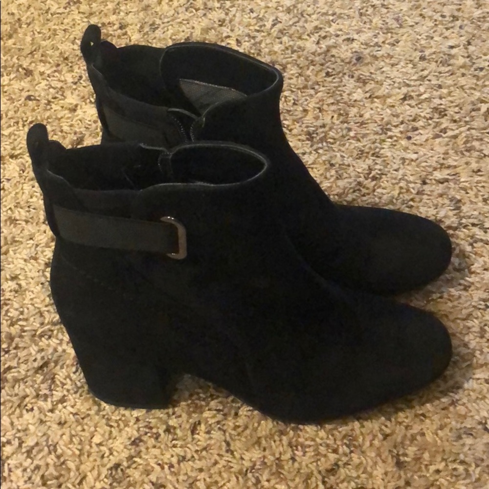 Easy Spirit - Women's Batona Ankle Boot